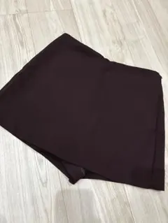 美品　ZARA ショートパンツ
