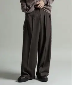 casper john スラックス