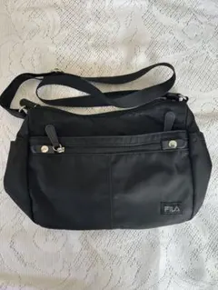 FILA ブラック ショルダーバッグ