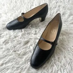 極美品✨ACE パンプス ストラップ チャンキーヒール ブラック 24.5 定番のサムネイル