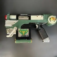 仮面ライダー龍騎 DX機召銃マグナバイザー  小田井涼平さんサイン付き BANDAI - 仮面ライダー龍騎 DX機召銃マグナバイザー 小田井涼平