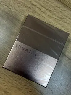 ルナソル LUNASOL THREE DIMENSIONAL EYES 01