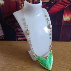 中古【 グリーン 】黄緑 昭和レトロ ヴィンテージ アンティーク ネックレス