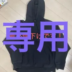 Carhartt 黒 フード付きパーカー