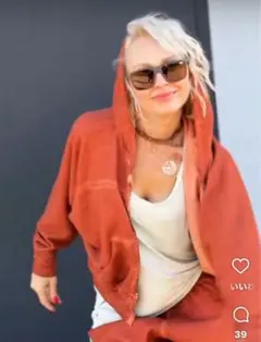 美品salsation パーカーSサイズ　rust color 新作　即購入OK