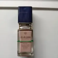 Clé de Peau Beaute タンフリュイドエクラ　ナチュレル