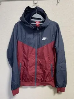 NIKE Windrunner S size