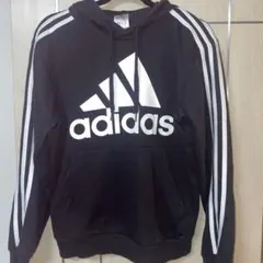 adidas パーカー ブラック ロゴプリントM