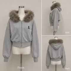 SHEENA ワンポイント刺繍ロゴ ファーフードクロップパーカー