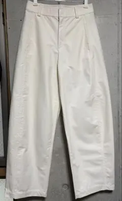 美品　ユニクロ ジャージーバレルレッグパンツ S ホワイト