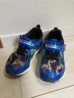 キッズスニーカー　18.0cm