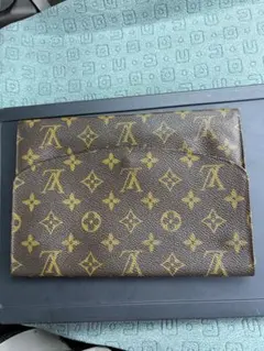 Louis Vuitton モノグラム クラッチバッグ