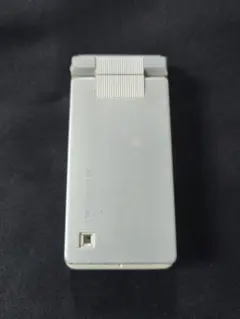 docomo シャープ SH704i ガラケー 本体