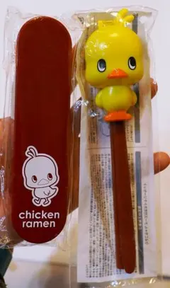 チキンラーメンひよこちゃん　オリジナルカトラリーセット×2種類（おまけ付き）のサムネイル