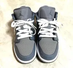 美品AirJordan 1 LOW ナイキエアジョーダン1 スニーカーのサムネイル