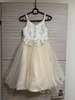 キッズ　ワンピース　　110サイズ