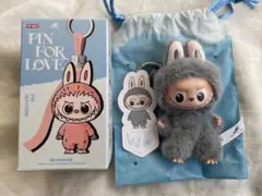 【W】THE MONSTERS PIN FOR LOVE イニシャル　ラブブ