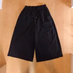 黒 ワイドパンツ