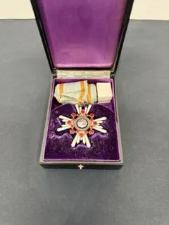 勲三等瑞宝章 箱付 勲章 勲一等瑞宝章 略章 元箱付 美品 戦前品 | 古美術ささき