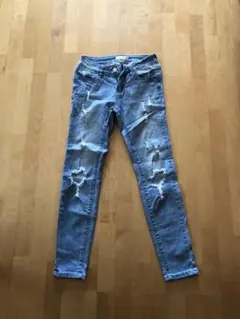 FOREVER 21 ライトブルースキニーデニム