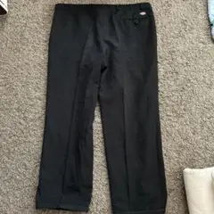 ブラック スラックス