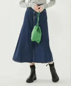 新品未使用　サムシング　グリーンレーベルリラクシング　別注　デニム　スカートのサムネイル