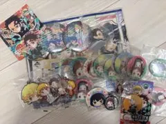 鬼滅の刃竈門炭治郎 竈門禰豆子 伊之助善逸缶原作バッジキーホルダータオル