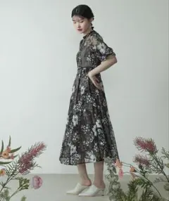 kana 花柄パーティードレス ブラック系