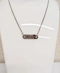 Dior プレートネックレス シルバーカラー