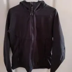 TIGORA　アウター　 Sサイズ　ブラック