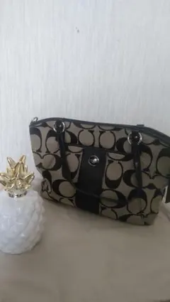 コーチ ロゴデザイン ショルダーバッグ