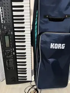 【極美品】KORG コルグ KROSS シンセサイザー 61鍵盤 専用ケース付き Amazon | KORG KROSS2-61-SC (ホワイト) バンド用キーボードなら