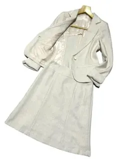 セレモニースーツ2点セット　淡いベージュ　11号　レース使い