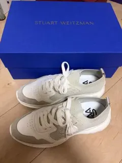 Stuart Weitzman スニーカー 37 ベージュ　白のサムネイル