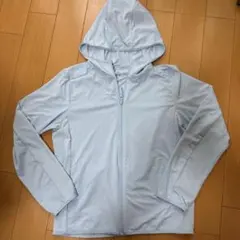 (美品)UNIQLO UVカットパーカー　150cm