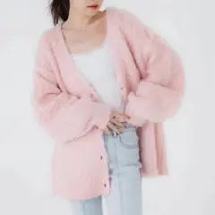 ピンクカーディガン