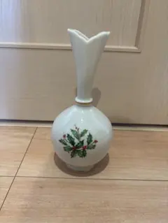 マイセン ロータス（蓮）レリーフ 花瓶 フラワーベース マイセン ロータス（蓮）レリーフ 花瓶 フラワーベース - メルカリ