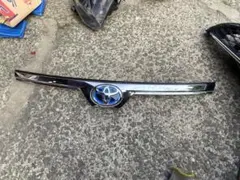 3*3様 トヨタ エンブレム 黒 ヴォクシー 80前期 - メルカリ