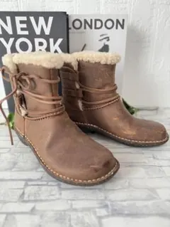 UGG アグ　ブラウンファー付きショートレザーボアブーツ　23cm