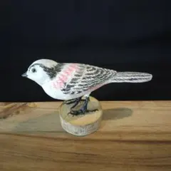 バードカービング　エナガ　木製鳥の彫刻