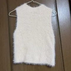 ZARA クリーム色 ノースリーブニットベスト