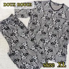 【美品✨DOUX DOUCE✨XL】半袖 半ズボン セットアップ 総柄 刺繍のサムネイル