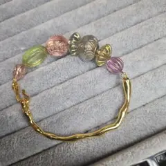 ビーズ　ブレスレット