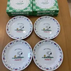 スヌーピー絵皿4枚