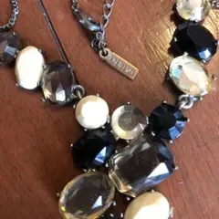 INDIVI アンティーク風ビジューネックレス