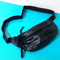 ボディバッグ ショルダーバッグ ブラック 黒 PUレザー 編み込み 撥水 大容量