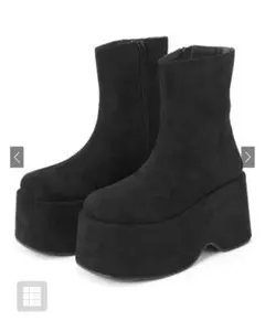 スエード厚底ブーツ