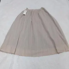 新品タグ付きフレアースカート earth music＆ecologyベージュ