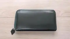 ダークグリーン レザー 長財布 本革　定価２万円弱 高級感あり