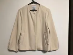 Perle Peche ベージュ ノーカラージャケット